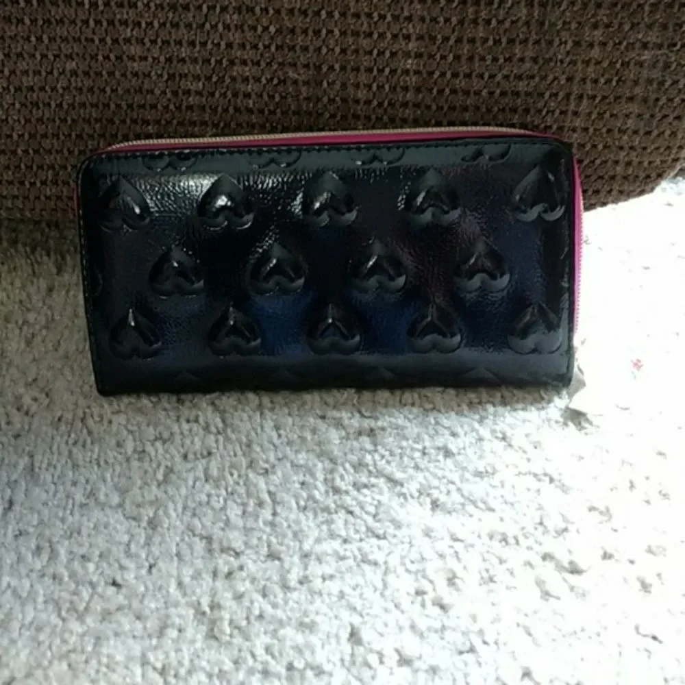 Betsey Johnson black wallet w hearts